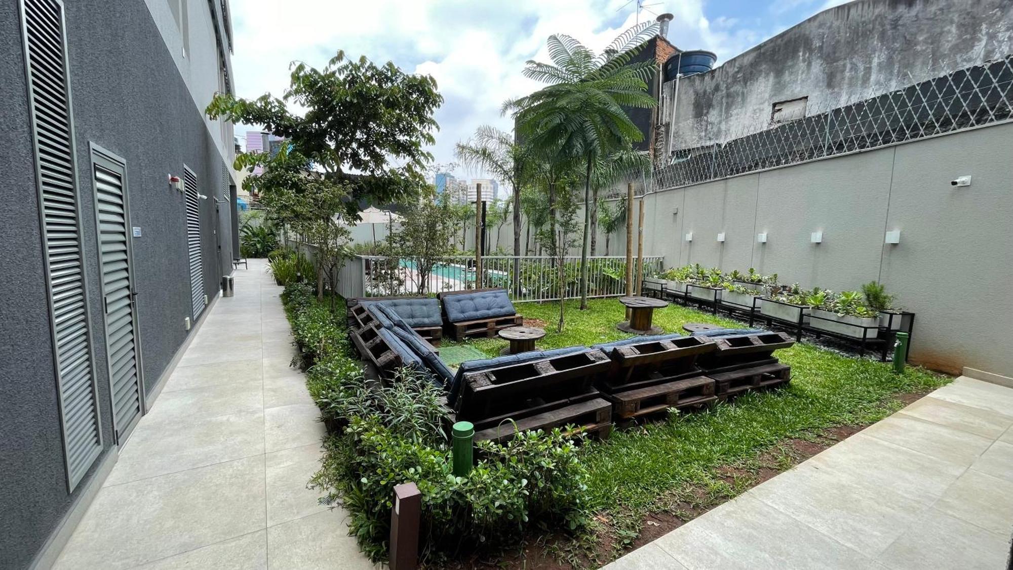 Booksampa Estudio Houx 2111 Prox Metro Faria Lima