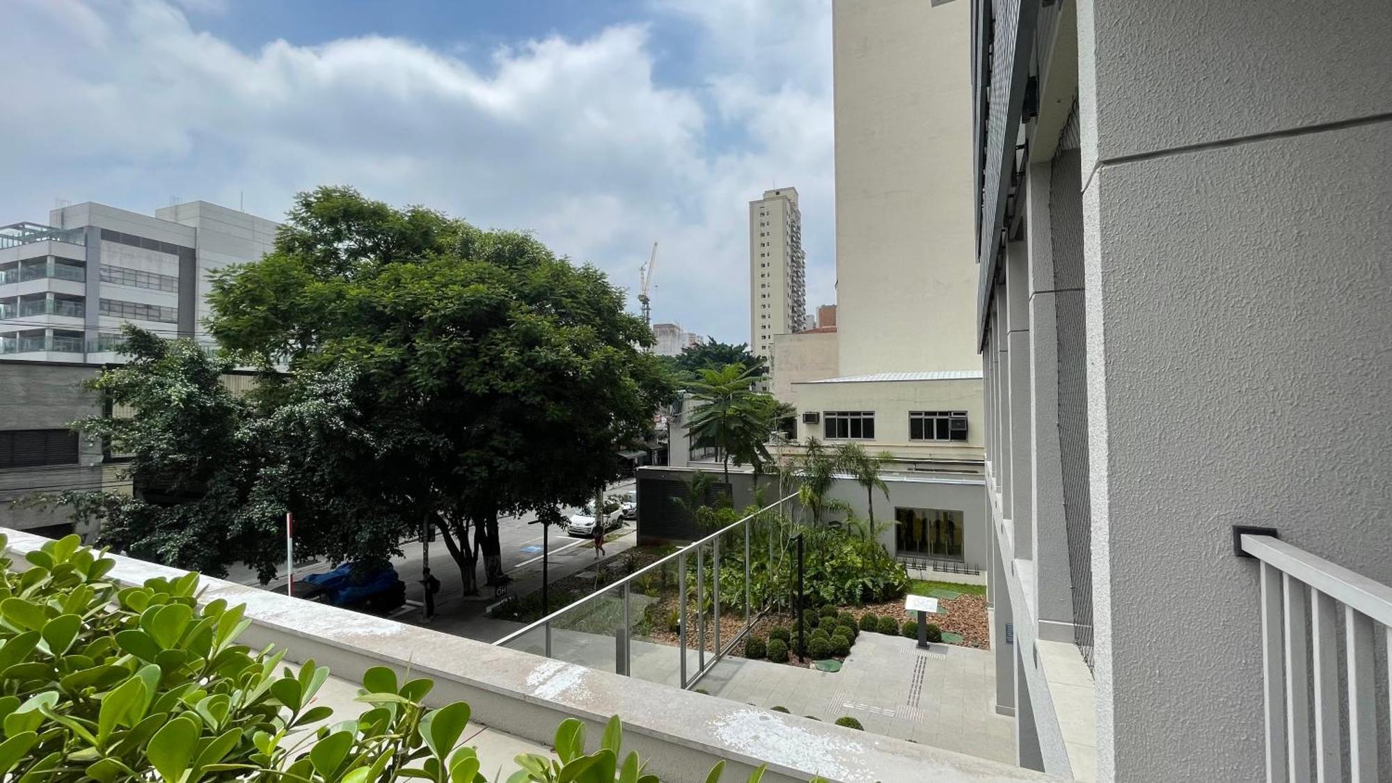 Booksampa Estudio Houx 2111 Prox Metro Faria Lima *